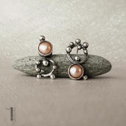 kolczyki srebrne,sztyfty z perłami,metaloplastyk - Kolczyki - Biżuteria