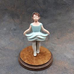 porcelanowa lalka,porcelanowa figurka,dziewczynka - Ceramika i szkło - Wyposażenie wnętrz