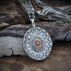 srebrny,sekretnik,z kamieniem słonecznym,owalny - Naszyjniki - Biżuteria