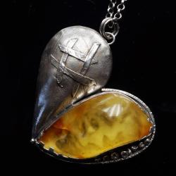 ekskluzywny srebrny wisor serce z bursztynem - Wisiory - Biżuteria