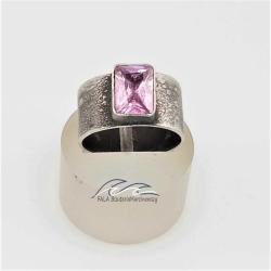 pierścionek srebrny z różowym oczkiem,obrączka - Pierścionki - Biżuteria