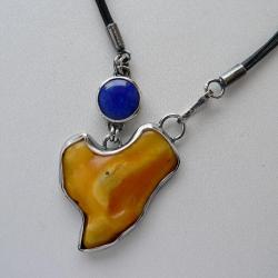 z bursztynem,srebro oksydowane, - Wisiory - Biżuteria