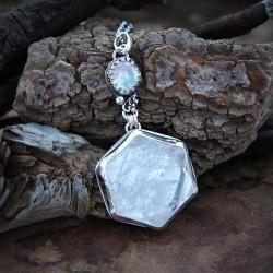 srebrny,wisior,z kryształem górskim - Naszyjniki - Biżuteria