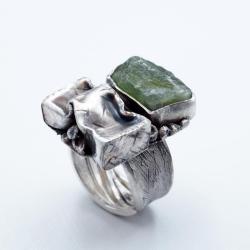 surowy mołdawit i srebro w pierścionku - Pierścionki - Biżuteria