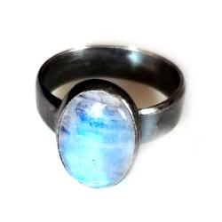 Regulowany pierścionek z kamieniem księżycowym - Pierścionki - Biżuteria