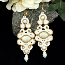 ślubne kolczyki sutasz białe ze złotem i perłami - Kolczyki - Biżuteria