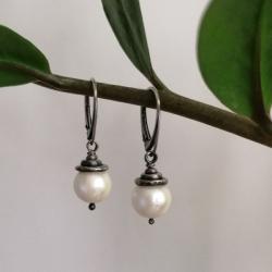 kolczyki z perłą,klasyczne kolczyki,biała perła - Kolczyki - Biżuteria