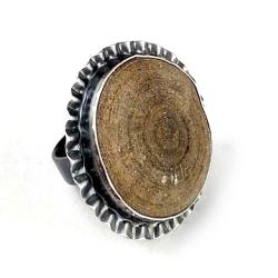 pierścionek ze skamieniałym koralem,unikat - Pierścionki - Biżuteria
