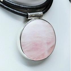 srebrny naszyjnik z różowym kwarcem dla blondynki - Naszyjniki - Biżuteria