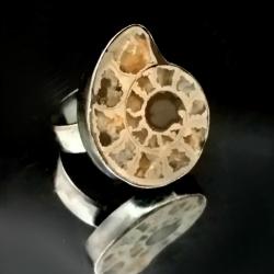 amonit,srebrny pierścionek ze skamieniałą muszlą - Pierścionki - Biżuteria