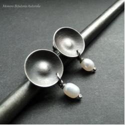 awangardowe kolczyki srebro,perły,sztyfty,okrągłe - Kolczyki - Biżuteria