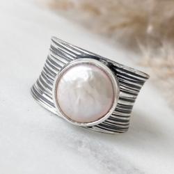 efektowny klasyczny pierścionek,perła,srebro - Pierścionki - Biżuteria