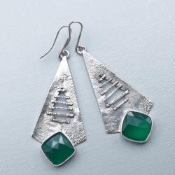 wiszące kolczyki z zielonym onyksem - Kolczyki - Biżuteria