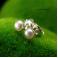 Kolczyki drobne kolczyki wkrętki z białymi perłami,klasyka