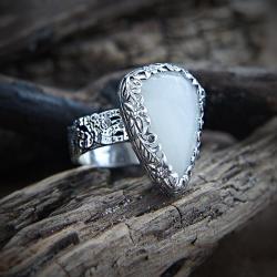 srebrny,pierścionek,z kamieniem księżycowym - Pierścionki - Biżuteria