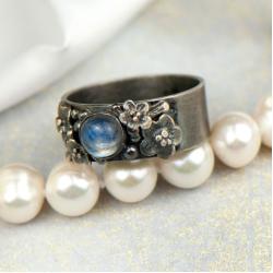 pierścionek,kwiaty,kamień księżycowy - Pierścionki - Biżuteria