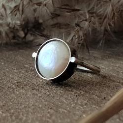 pierścionek srebrny,perła słodkowodna,minimalizm - Pierścionki - Biżuteria