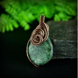 wire wrapping,szmaragd,miedziany wisior, - Wisiory - Biżuteria