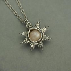 kamień słoneczny,mały wisiorek,prezent dla niej - Wisiory - Biżuteria