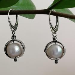 kolczyki z perłą,oryginalne kolczyki,biała perła - Kolczyki - Biżuteria