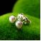 Kolczyki drobne kolczyki wkrętki z białymi perłami,klasyka