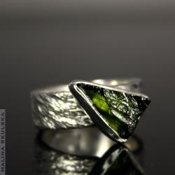 mołdawit,surowy pierścionek artystyczny,organiczny - Pierścionki - Biżuteria