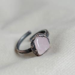 pierścionek z miedzi,kwarc różowy,regulowany - Pierścionki - Biżuteria