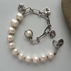 bransoletka z pereł,białe perły,srebro kute - Bransoletki - Biżuteria