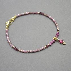 delikatna bransoletka z różowymi rubinami,złocona - Bransoletki - Biżuteria
