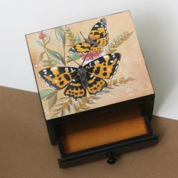 motyle,malowane,kolorowe - Pudełka - Wyposażenie wnętrz