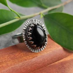 Elegancki pierścionek z czarnym onyksem - Pierścionki - Biżuteria